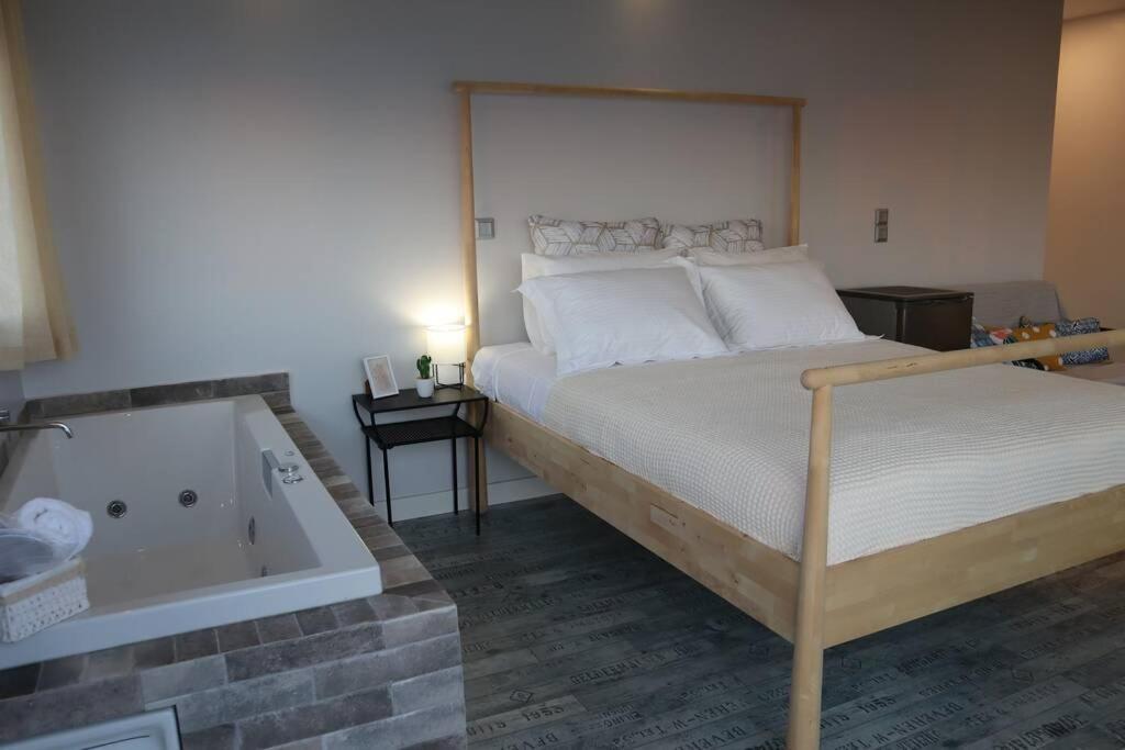360° View Suites Cos Neápolis Exteriör bild